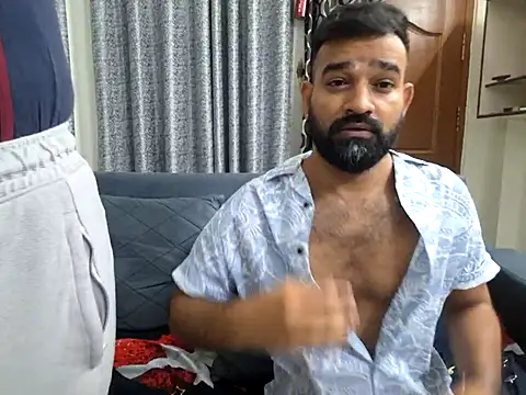 fuck buddiess online show from February 2025 06:40:01 PM