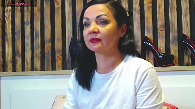 Snapshot of Tory_Lovi chatting on December 2025 12:12:01 PM Tory Lovi online show from December 2025 12:12:01 PM