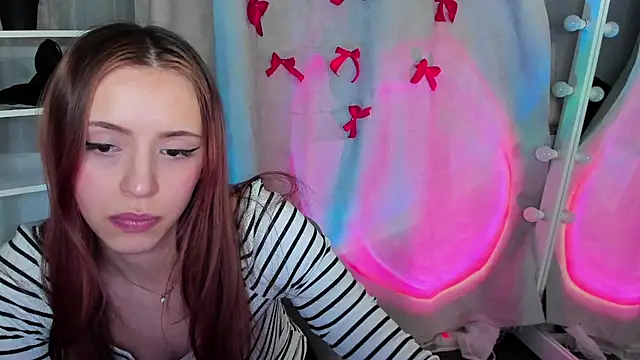 Snapshot of Sahara_Shields chatting on February 2025 01:22:02 PM Sahara Shields online show from February 2025 01:22:02 PM