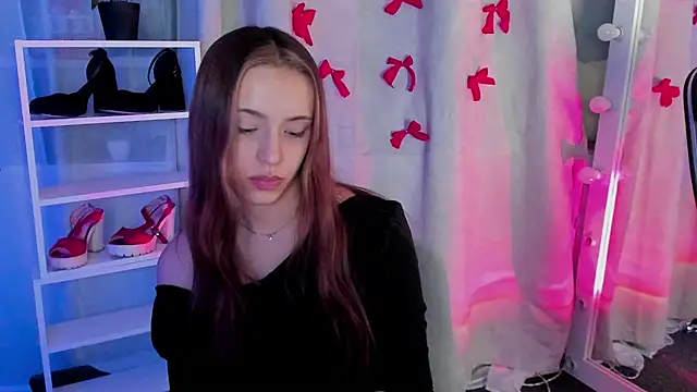 Snapshot of Sahara_Shields chatting on February 2025 04:46:01 PM Sahara Shields online show from February 2025 04:46:01 PM