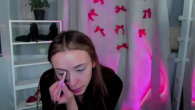 Snapshot of Sahara_Shields chatting on February 2025 10:24:02 AM Sahara Shields online show from February 2025 10:24:02 AM