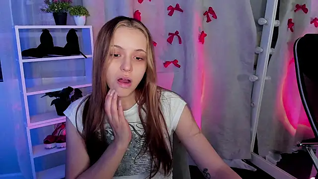 Snapshot of Sahara_Shields chatting on February 2025 10:04:01 AM Sahara Shields online show from February 2025 10:04:01 AM