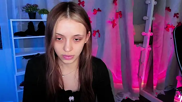 Snapshot of Sahara_Shields chatting on March 2025 09:58:02 AM Sahara Shields online show from March 2025 09:58:02 AM