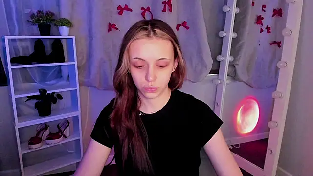 Snapshot of Sahara_Shields chatting on March 2025 10:15:02 AM Sahara Shields online show from March 2025 10:15:02 AM