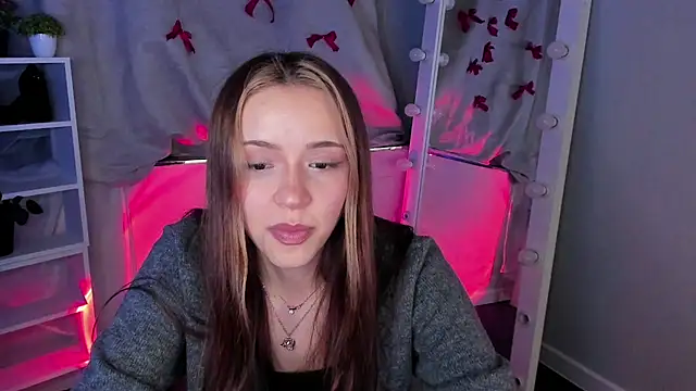 Snapshot of Sahara_Shields chatting on March 2025 04:26:02 PM Sahara Shields online show from March 2025 04:26:02 PM