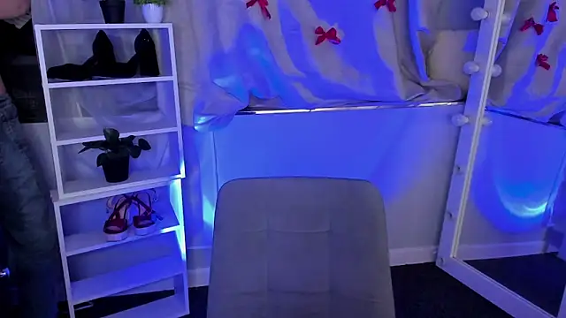 Snapshot of Sahara_Shields chatting on March 2025 10:28:02 AM Sahara Shields online show from March 2025 10:28:02 AM