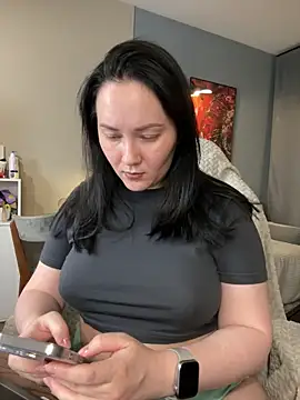 Snapshot of Kiss_My_Body chatting on April 2026 05:50:02 PM Kiss My Body online show from April 2026 05:50:02 PM