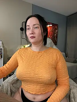 Snapshot of Kiss_My_Body chatting on April 2026 05:50:01 PM Kiss My Body online show from April 2026 05:50:01 PM