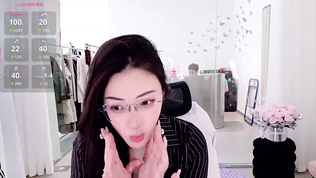 miaomiao-777 online show from April 2026 02:28:02 AM