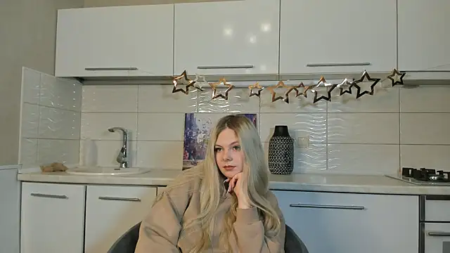 SynnoveEyre online show from February 2025 02:48:02 PM