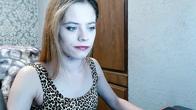 Snapshot of LauraBlan chatting on January 2025 08:26:02 PM LauraBlan online show from January 2025 08:26:02 PM