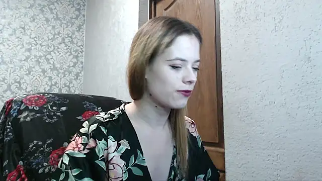 Snapshot of LauraBlan chatting on February 2025 08:18:01 PM LauraBlan online show from February 2025 08:18:01 PM