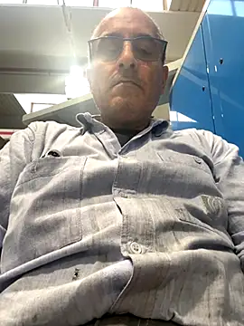 sempreilmio2 online show from October 2025 10:33:01 AM