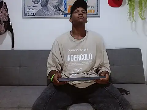 Snapshot of Master_foot_ chatting on April 2026 10:46:02 AM Master foot online show from April 2026 10:46:02 AM