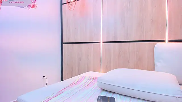 pocahontas pow online show from February 2025 12:17:02 PM