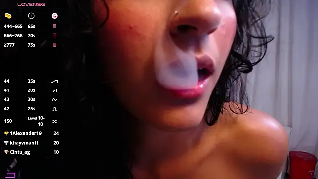 Snapshot of Shelley-Hack chatting on March 2025 07:18:01 PM Shelley-Hack online show from March 2025 07:18:01 PM