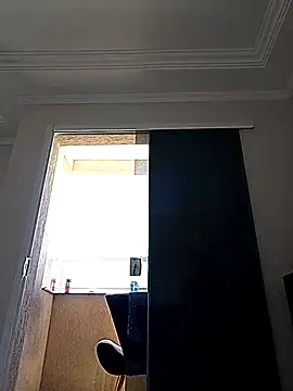 Santanacumxplod online show from February 2025 01:41:01 PM