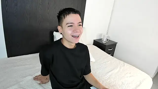 alanblack1 online show from February 2025 11:34:02 AM