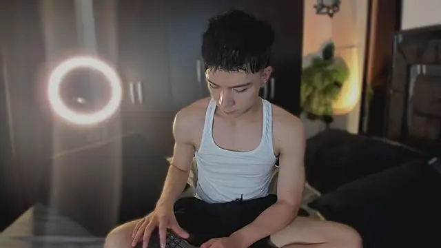 Snapshot of alanblack1 chatting on March 2026 09:38:02 PM alanblack1 online show from March 2026 09:38:02 PM