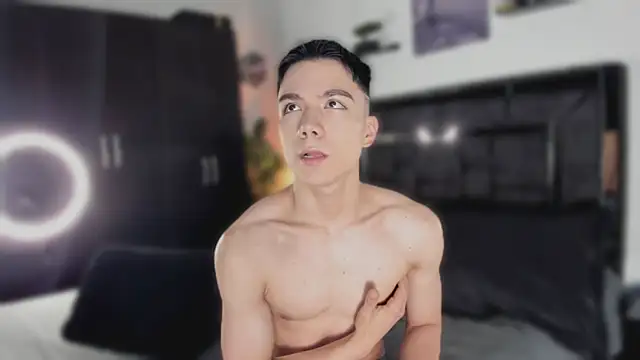 Snapshot of alanblack1 chatting on April 2026 02:20:01 PM alanblack1 online show from April 2026 02:20:01 PM