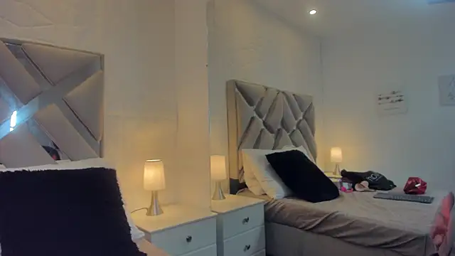 raquell moore online show from February 2025 12:52:02 PM