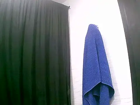 VittoriaTaylor online show from April 2026 03:01:04 AM