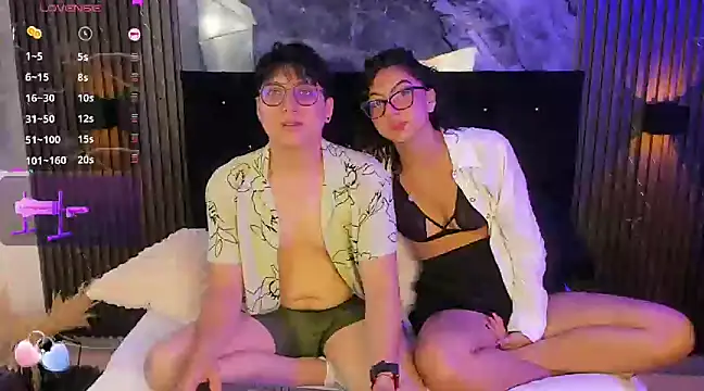 Snapshot of vanilla_hot chatting on January 2025 01:44:02 PM vanilla hot online show from January 2025 01:44:02 PM