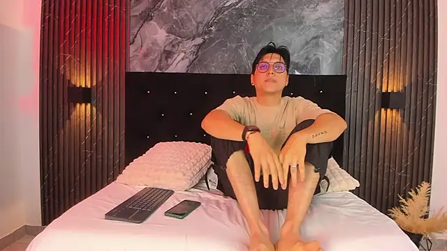 Snapshot of vanilla_hot chatting on January 2025 01:27:01 PM vanilla hot online show from January 2025 01:27:01 PM