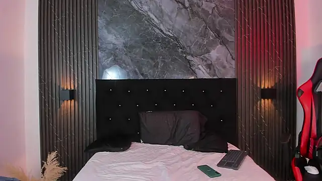 Snapshot of vanilla_hot chatting on February 2025 01:30:01 PM vanilla hot online show from February 2025 01:30:01 PM