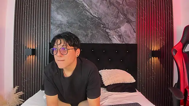 Snapshot of vanilla_hot chatting on February 2025 07:30:02 PM vanilla hot online show from February 2025 07:30:02 PM