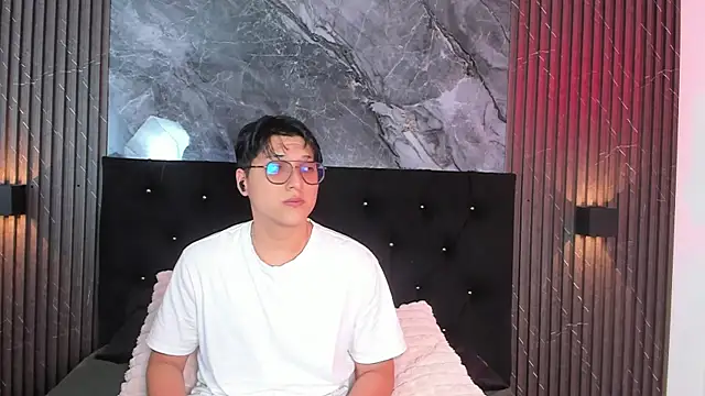 Snapshot of vanilla_hot chatting on February 2025 01:16:02 PM vanilla hot online show from February 2025 01:16:02 PM