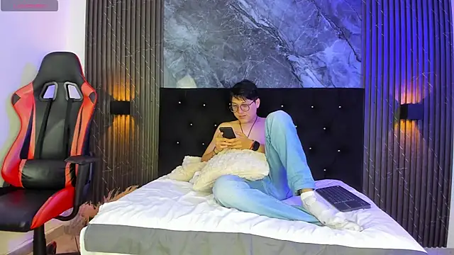 Snapshot of vanilla_hot chatting on March 2025 01:12:01 PM vanilla hot online show from March 2025 01:12:01 PM