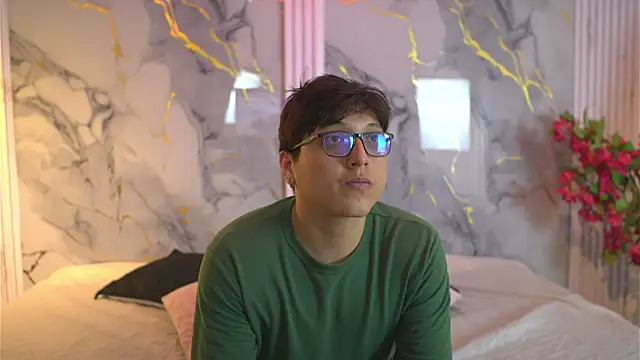 Snapshot of vanilla_hot chatting on October 2025 01:18:01 PM vanilla hot online show from October 2025 01:18:01 PM