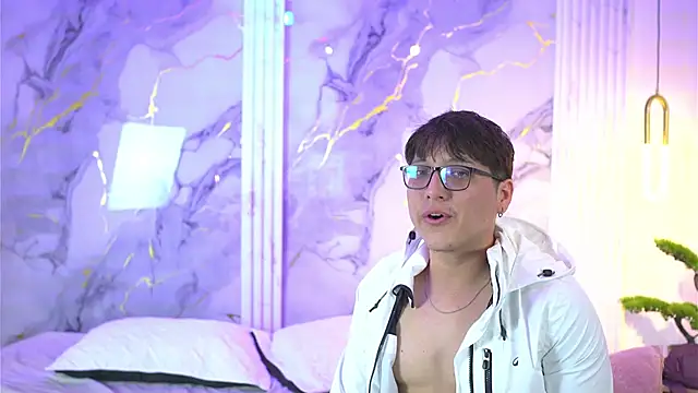 Snapshot of vanilla_hot chatting on November 2025 01:45:01 PM vanilla hot online show from November 2025 01:45:01 PM