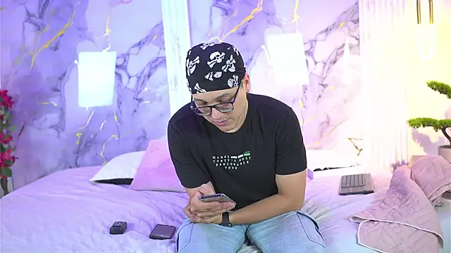 Snapshot of vanilla_hot chatting on November 2025 01:33:02 PM vanilla hot online show from November 2025 01:33:02 PM