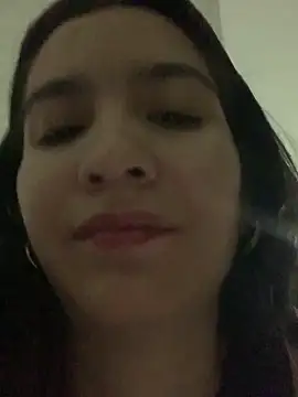 Bella still online show from October 2025 12:57:02 PM