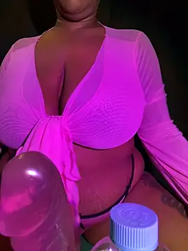 xoxoHotCoCo online show from January 2025 04:10:01 AM