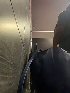 Snapshot of xoxoHotCoCo chatting on March 2026 01:37:01 PM xoxoHotCoCo online show from March 2026 01:37:01 PM