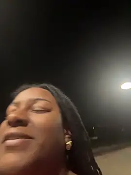 Snapshot of xoxoHotCoCo chatting on April 2026 01:00:02 AM xoxoHotCoCo online show from April 2026 01:00:02 AM