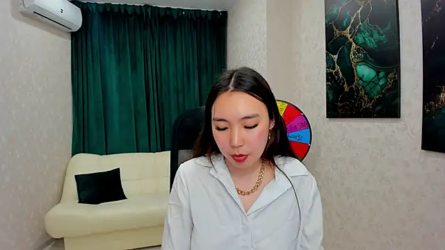 AnnaReyla online show from March 2025 05:17:02 PM