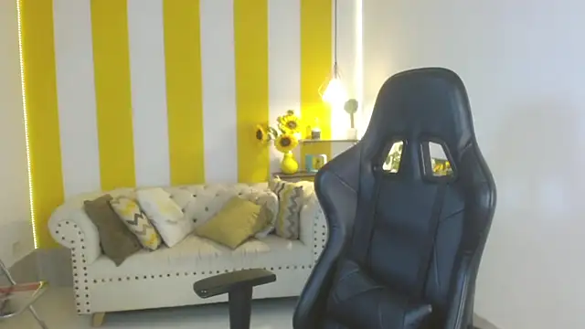 miss honey01 online show from February 2025 02:29:02 AM