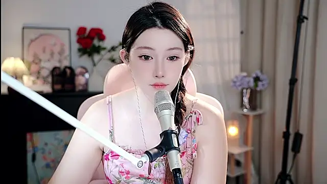 Snapshot of Dou-Dou-er chatting on September 2025 12:31:02 PM Dou-Dou-er online show from September 2025 12:31:02 PM
