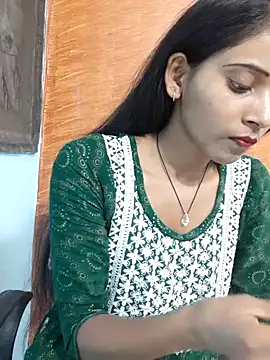 Snapshot of Divya-2007 chatting on February 2025 11:10:01 AM Divya-2007 online show from February 2025 11:10:01 AM