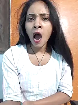 Snapshot of Divya-2007 chatting on March 2025 02:08:02 AM Divya-2007 online show from March 2025 02:08:02 AM