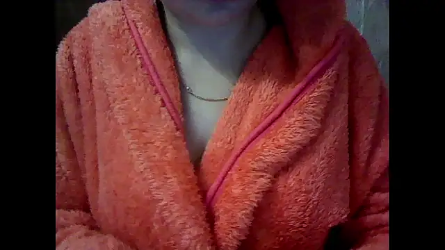 Snapshot of Allie_Janet chatting on October 2025 02:45:02 AM Allie Janet online show from October 2025 02:45:02 AM