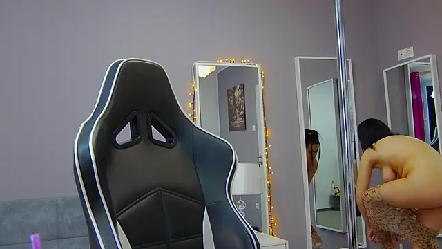 Eva Lovvia  online show from January 2025 06:25:01 PM