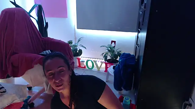 Snapshot of samy_love35 chatting on October 2025 09:15:02 PM samy love35 online show from October 2025 09:15:02 PM