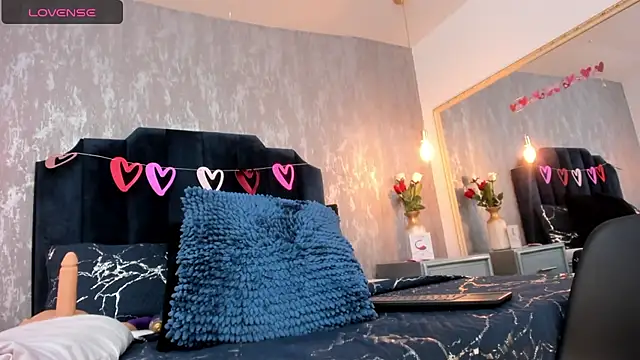 Isis ariany  online show from March 2025 03:49:02 PM