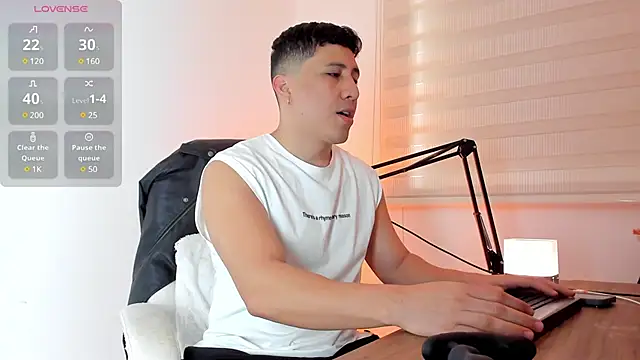 Snapshot of Fraannco chatting on February 2025 06:15:02 PM Fraannco online show from February 2025 06:15:02 PM