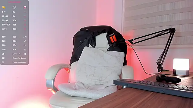 Snapshot of Fraannco chatting on February 2025 03:36:02 AM Fraannco online show from February 2025 03:36:02 AM